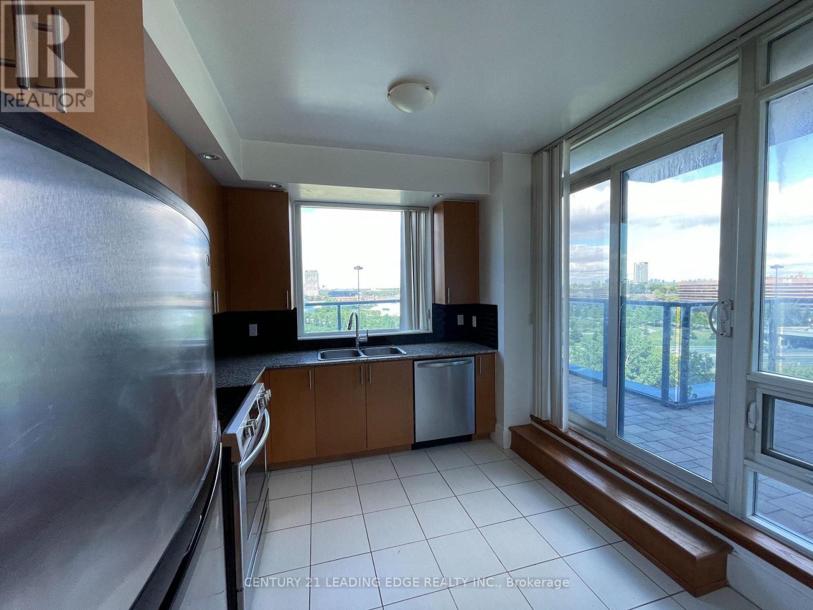 1007 - 181 Wynford Drive, Toronto, Ontario  M3C 0C6 - Photo 6 - C13683782
