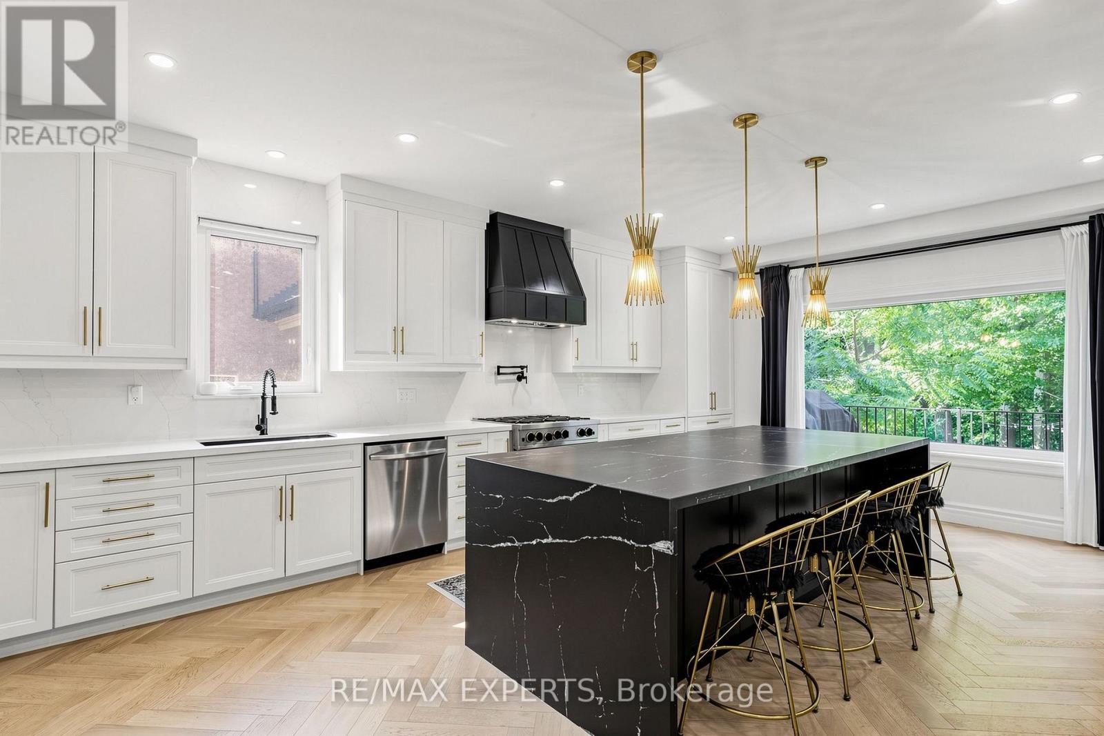 64 Humberwood Gate, Vaughan, Ontario  L4L 9E2 - Photo 12 - N13668614