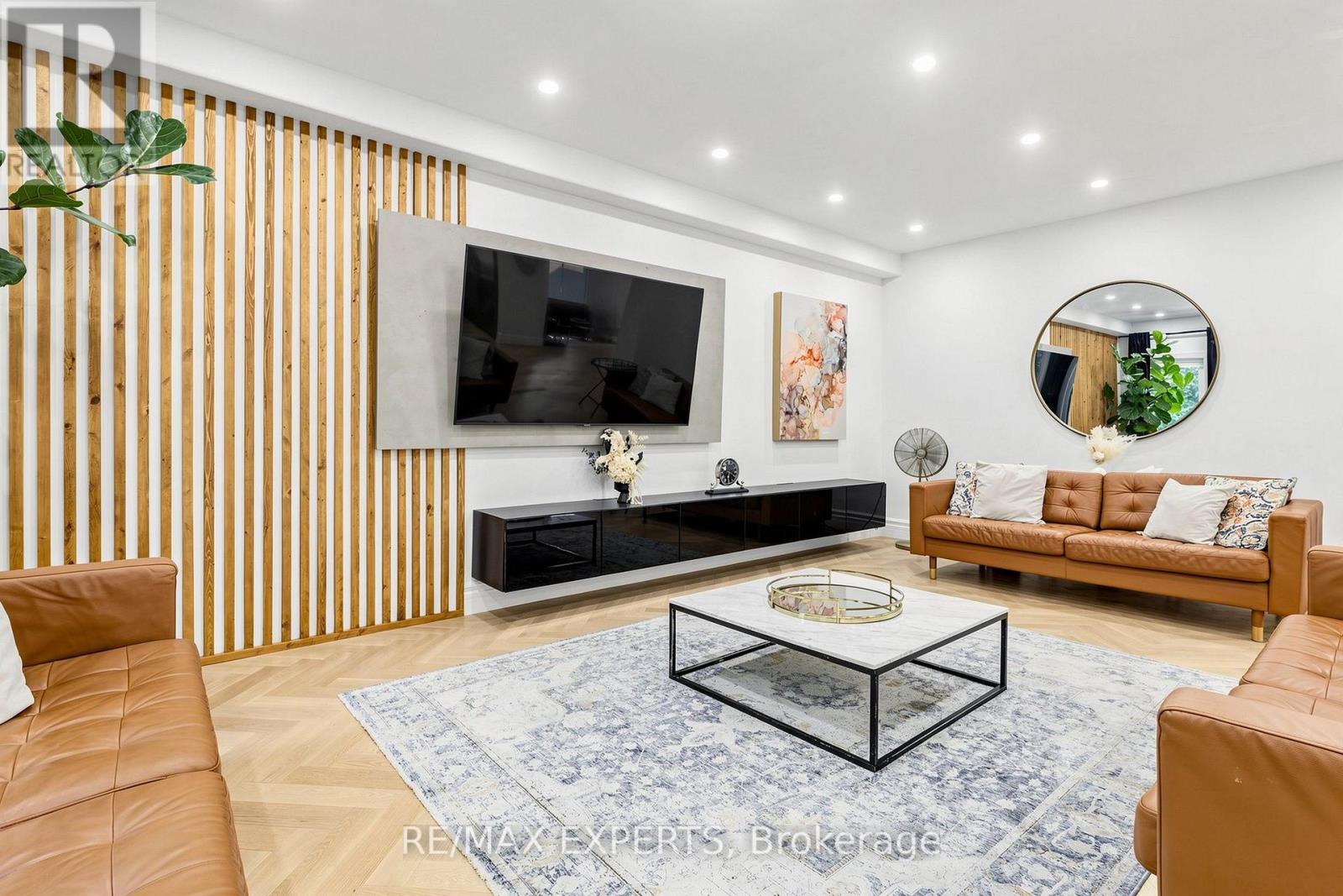 64 Humberwood Gate, Vaughan, Ontario  L4L 9E2 - Photo 5 - N13668614
