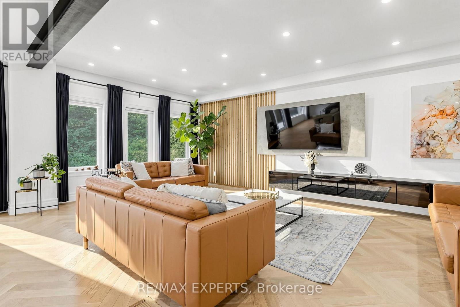 64 Humberwood Gate, Vaughan, Ontario  L4L 9E2 - Photo 4 - N13668614