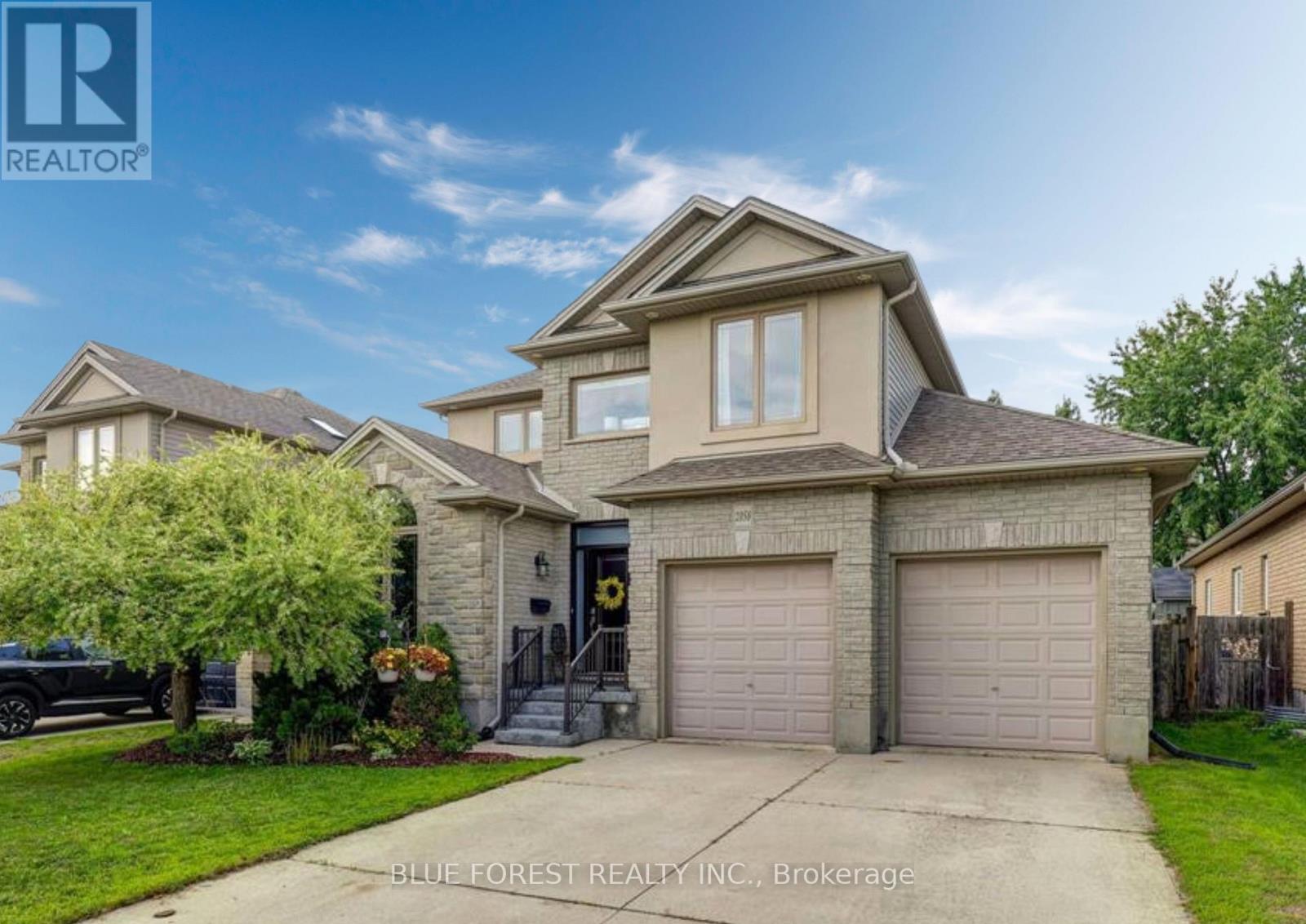 2058 Westpoint Heights, London South, Ontario  N6P 0A3 - Photo 1 - X13670268