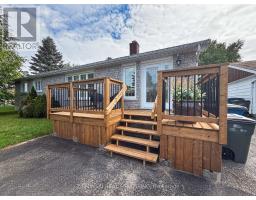 284 FOURTEENTH AVENUE, Cochrane, Ontario