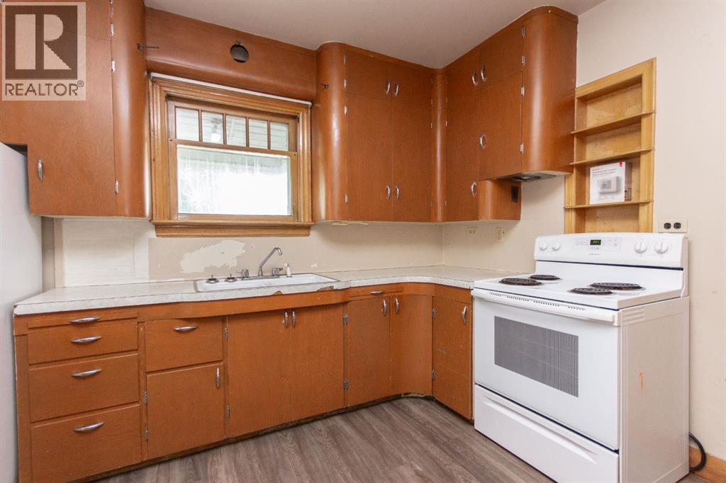 4917 46 Street, Red Deer, Alberta  T4N 1N2 - Photo 17 - A2329677