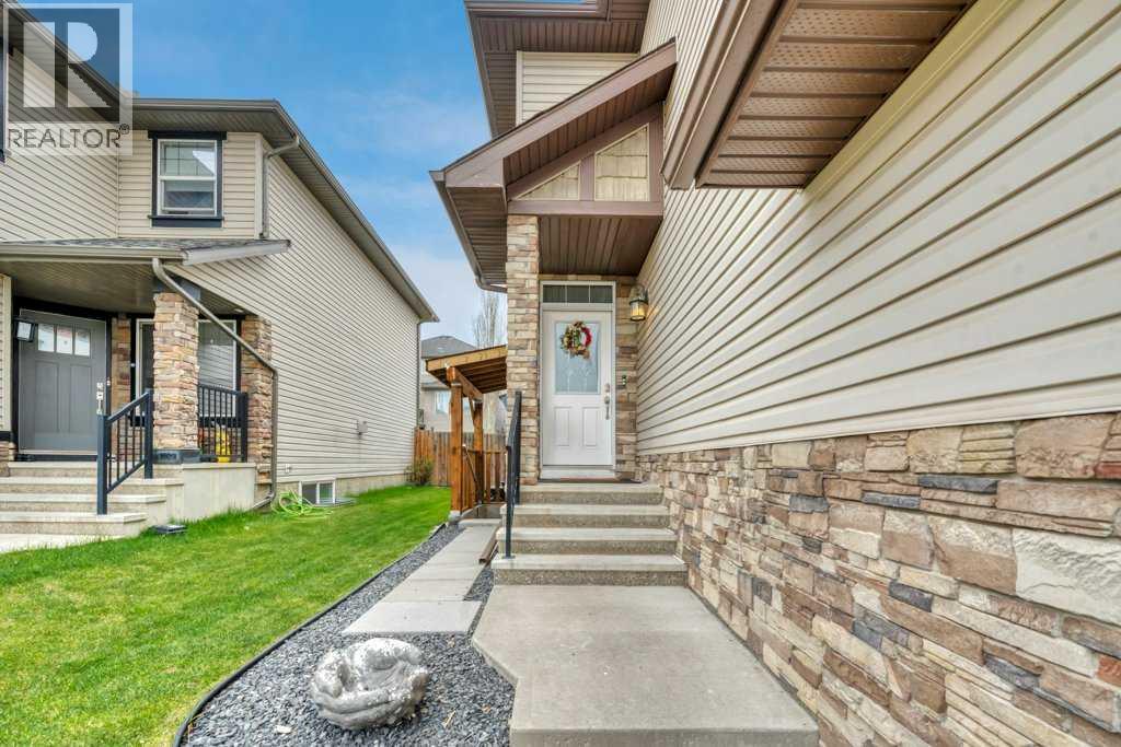 22 Kincora Heights Nw, Calgary, Alberta  T3R 1N3 - Photo 2 - A2311151