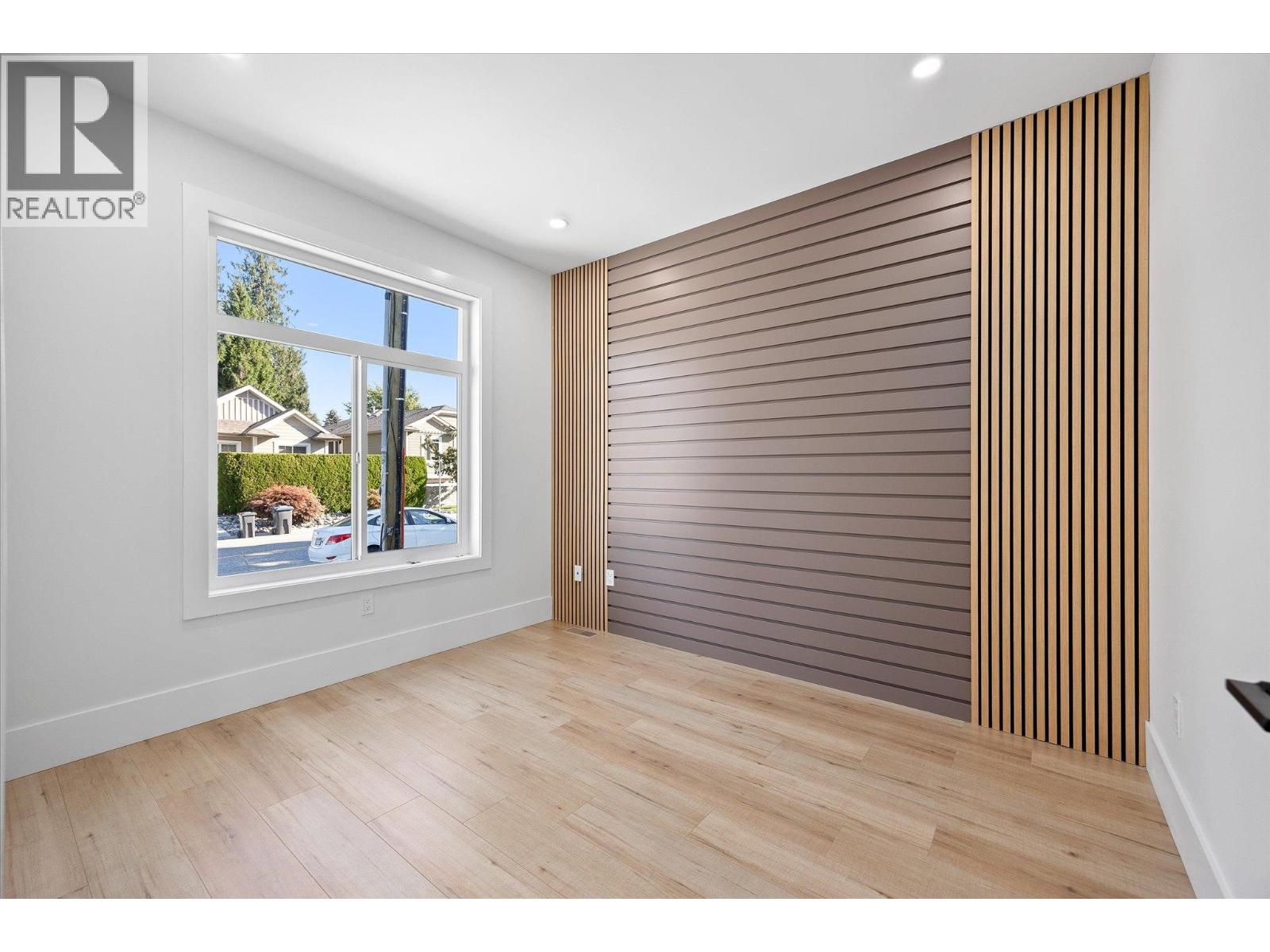705 Mcclure Road, Kelowna, British Columbia  V1W 1M2 - Photo 7 - 10387581