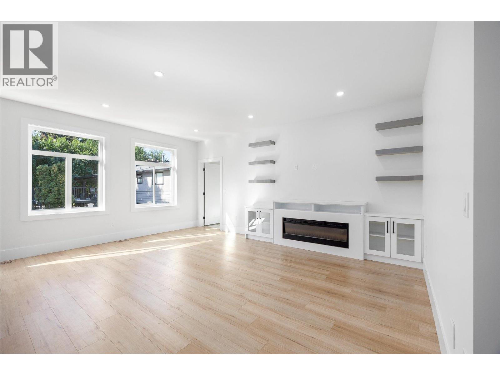 705 Mcclure Road, Kelowna, British Columbia  V1W 1M2 - Photo 4 - 10387581