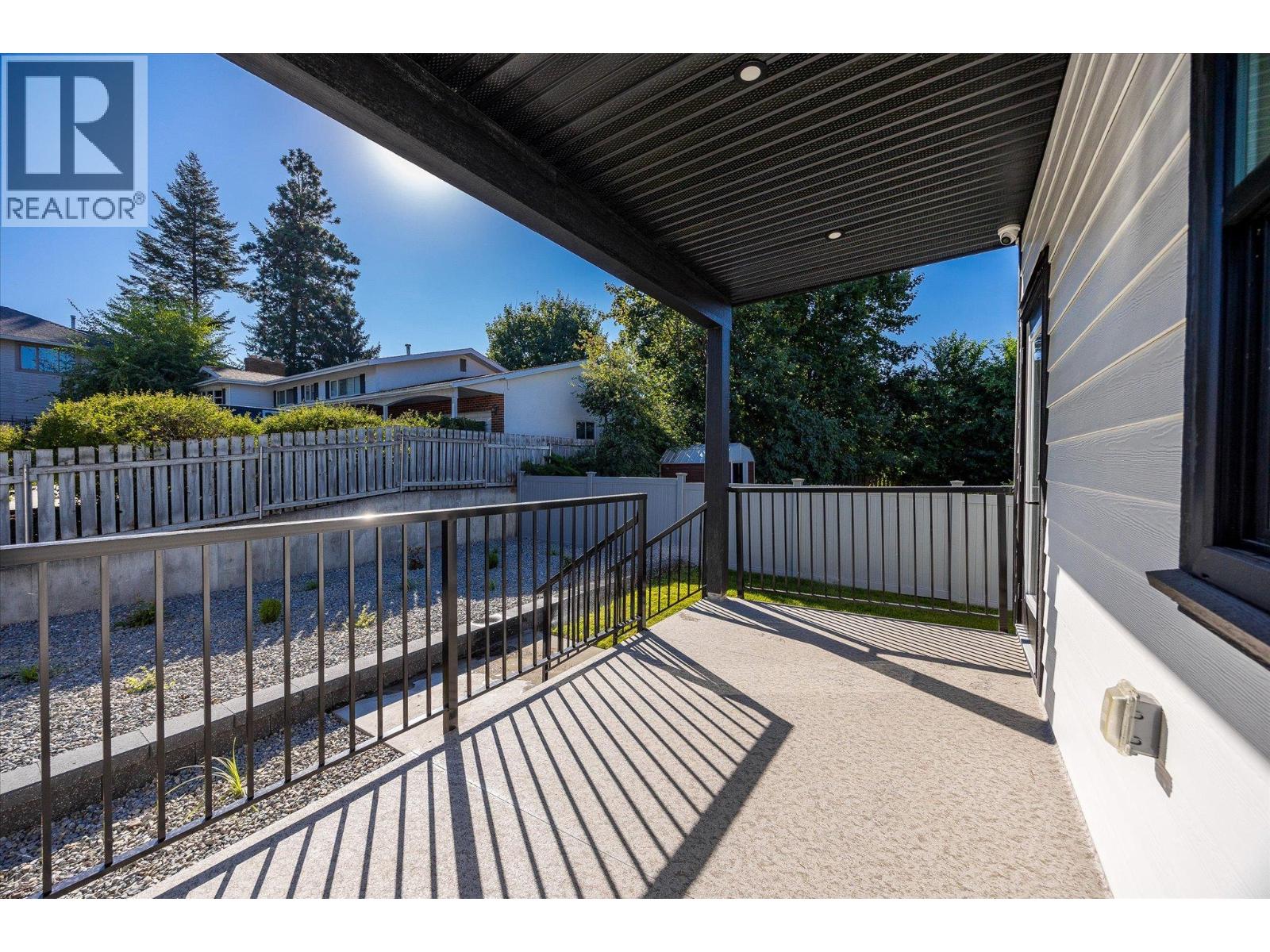 705 Mcclure Road, Kelowna, British Columbia  V1W 1M2 - Photo 30 - 10387581