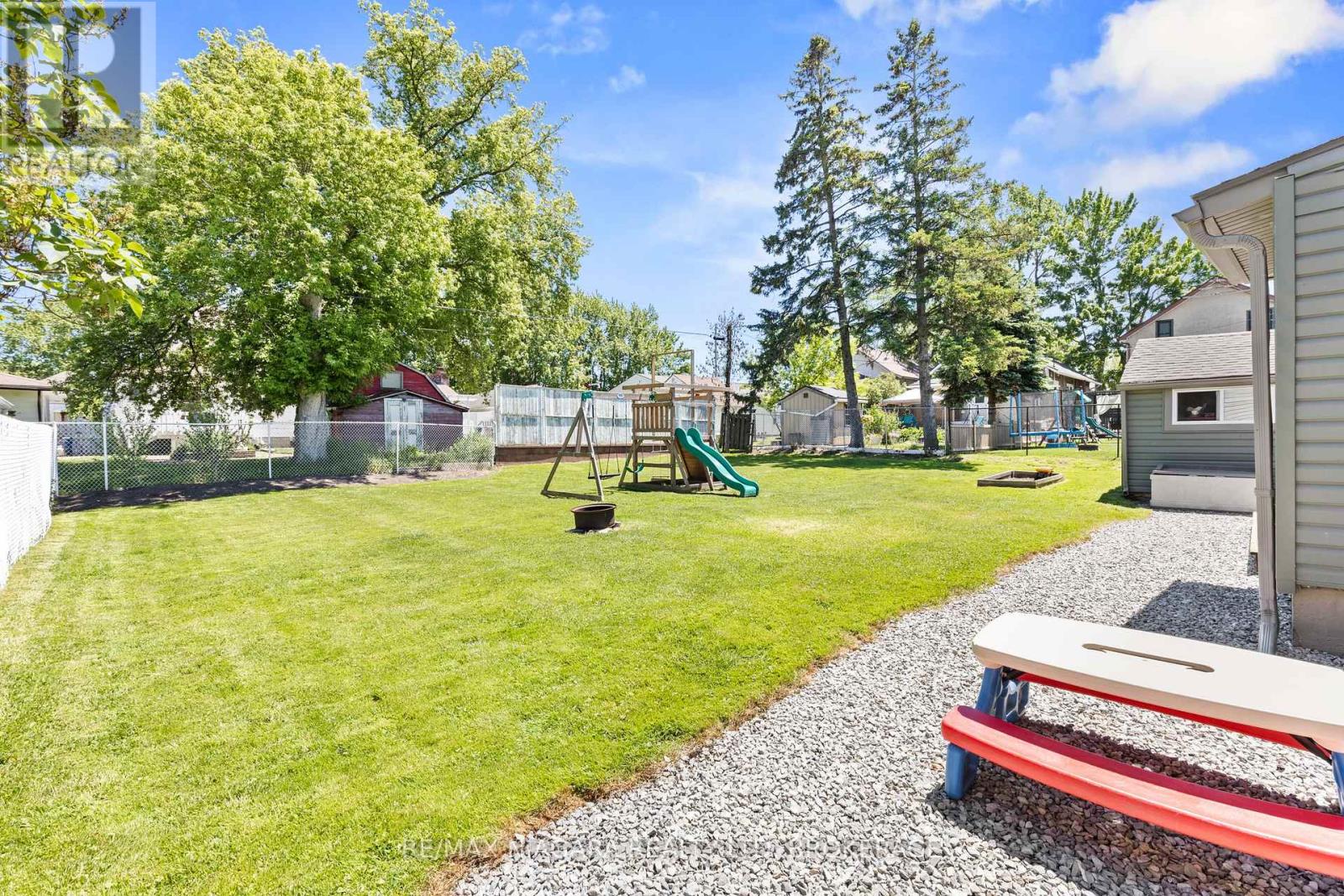 17 Humboldt Parkway, Port Colborne, Ontario  L3K 2H1 - Photo 36 - X13683840