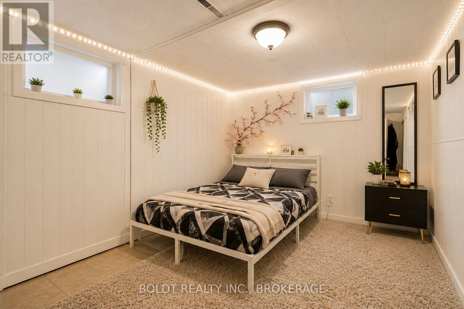 5568 Drummond Road, Niagara Falls, Ontario  L2G 4L3 - Photo 27 - X13683874
