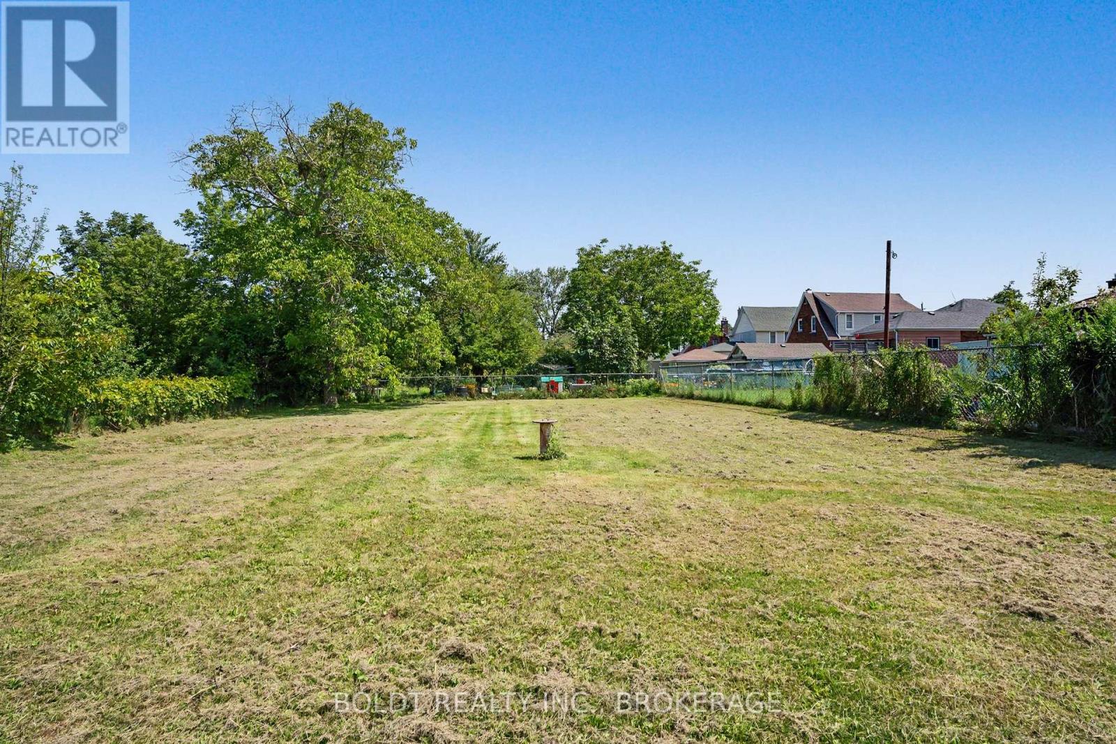 5568 Drummond Road, Niagara Falls, Ontario  L2G 4L3 - Photo 38 - X13683874