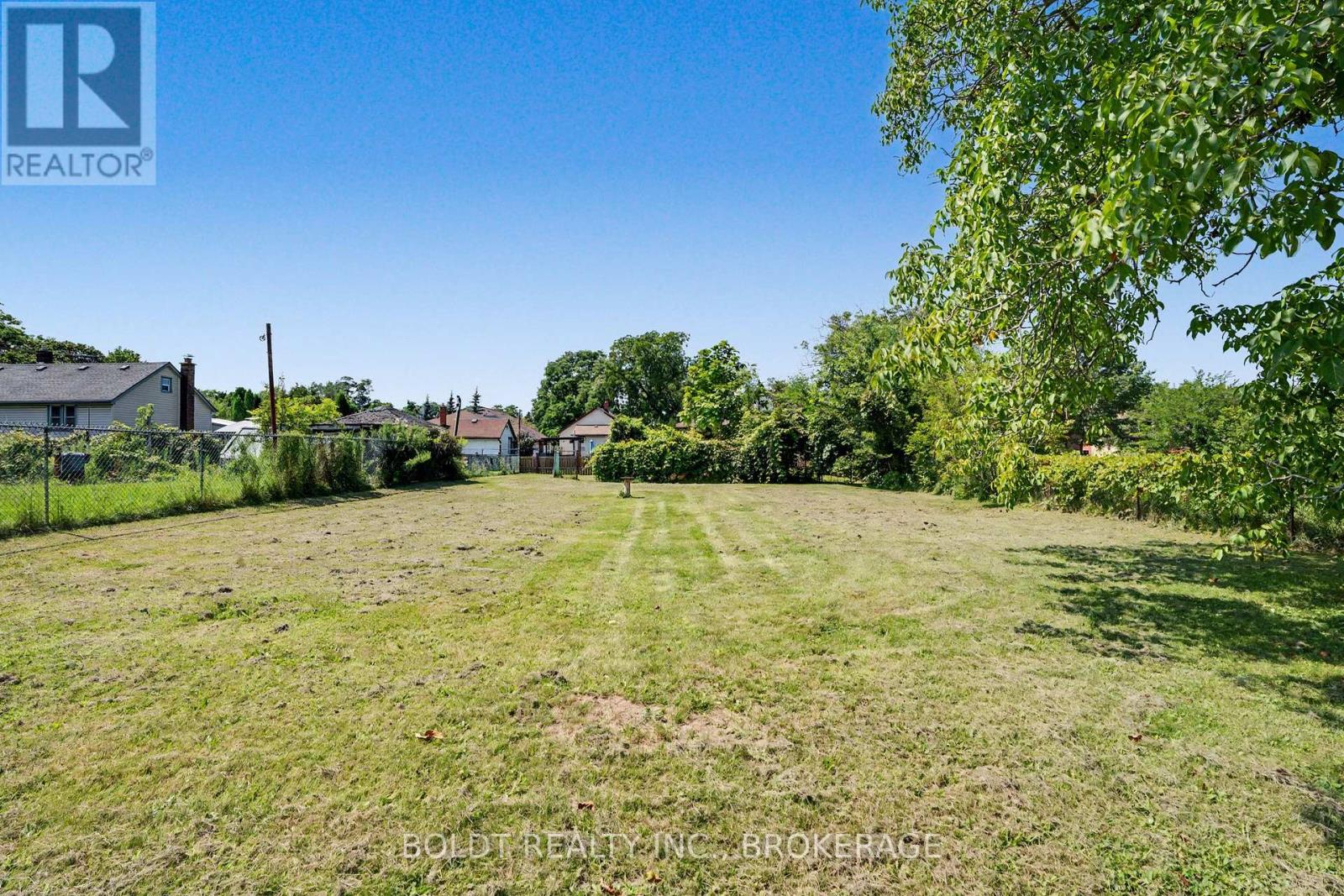 5568 Drummond Road, Niagara Falls, Ontario  L2G 4L3 - Photo 42 - X13683874