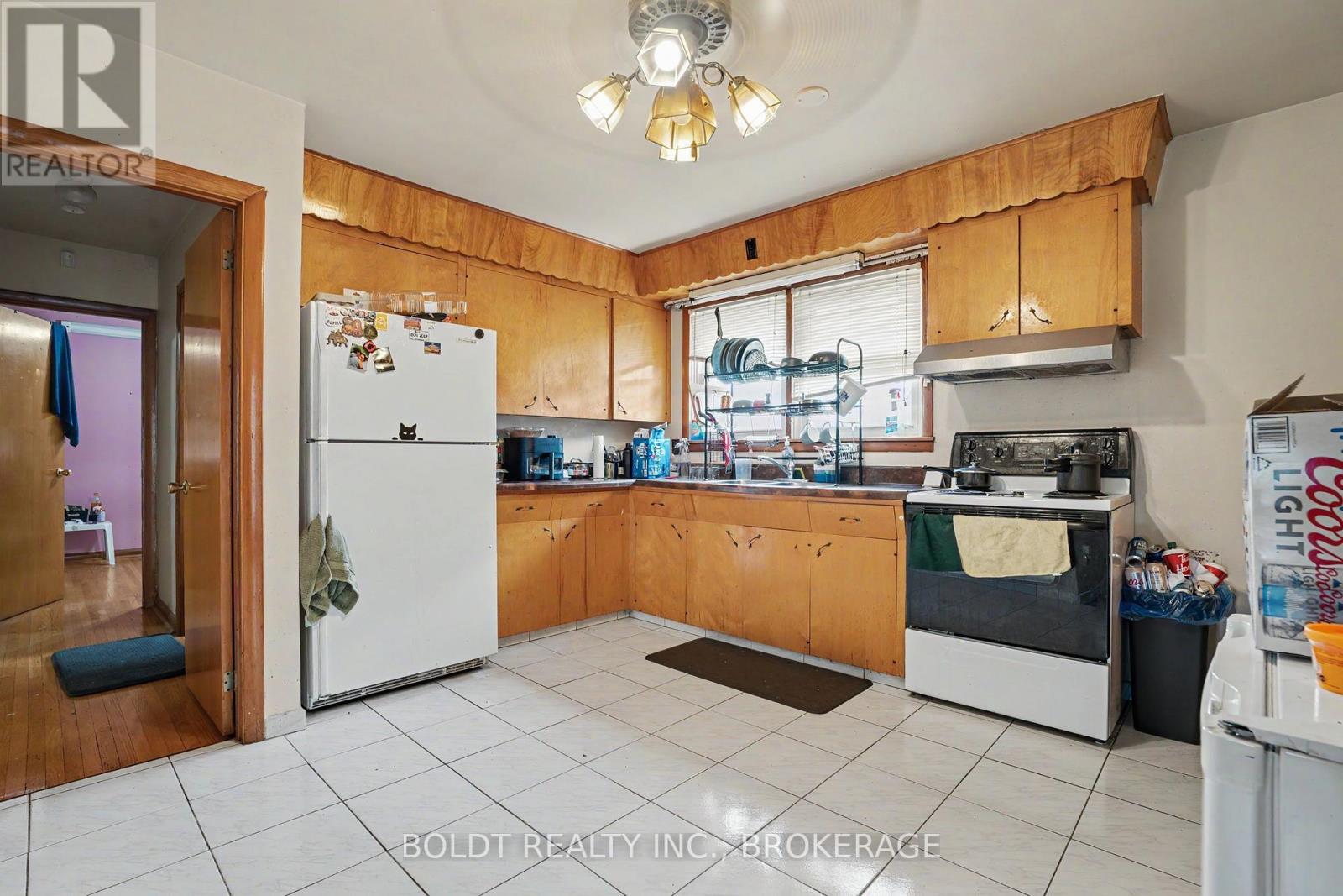 5568 Drummond Road, Niagara Falls, Ontario  L2G 4L3 - Photo 7 - X13683874