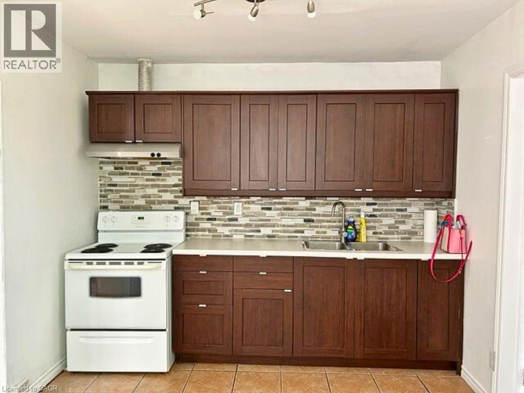 69 Sherman Avenue S Unit# 4, Hamilton, Ontario  L8M 2P8 - Photo 2 - 40853674