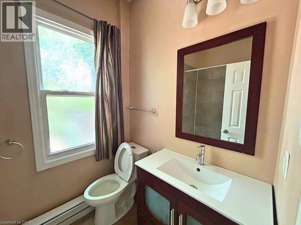 69 Sherman Avenue S Unit# 4, Hamilton, Ontario  L8M 2P8 - Photo 9 - 40853674
