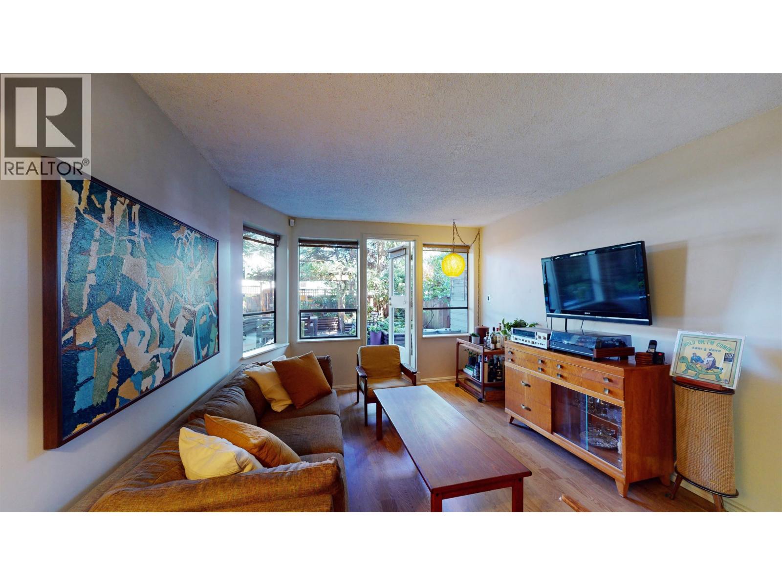 111 853 E 7th Avenue, Vancouver, British Columbia  V5T 1P4 - Photo 2 - R3156273