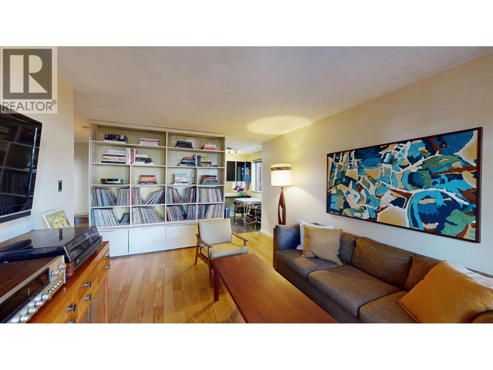 111 853 E 7th Avenue, Vancouver, British Columbia  V5T 1P4 - Photo 4 - R3156273