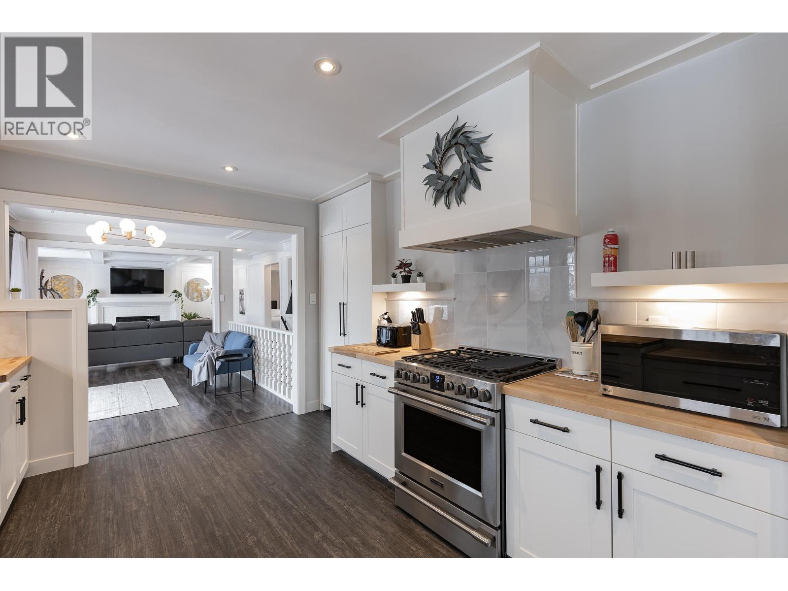 39726 Government Road, Squamish, British Columbia  V8B 0G3 - Photo 13 - R3156315