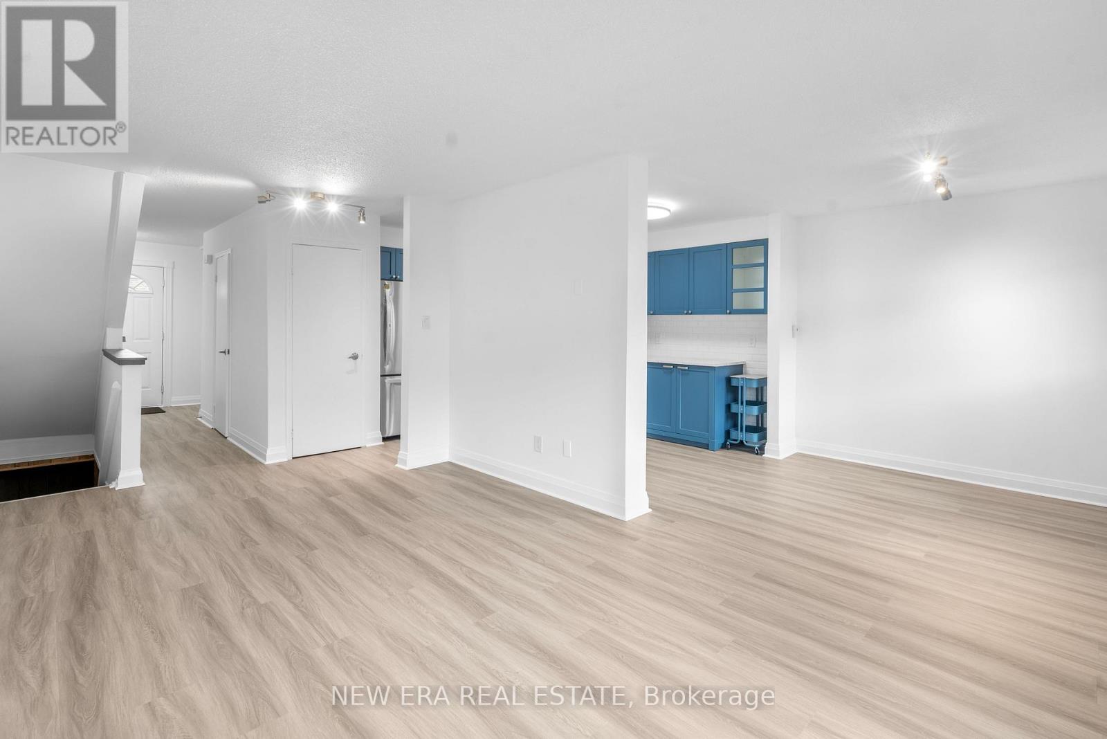 6 - 2440 Bromsgrove Road, Mississauga, Ontario  L5J 4J7 - Photo 5 - W13683786