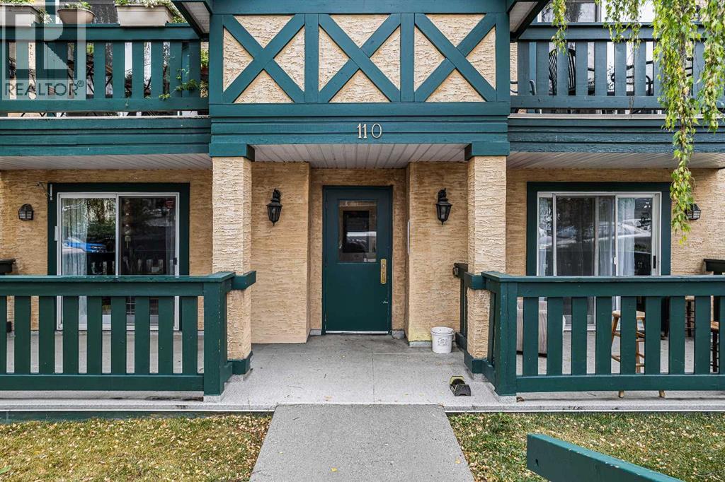 203, 110 Beaver Street, banff, Alberta