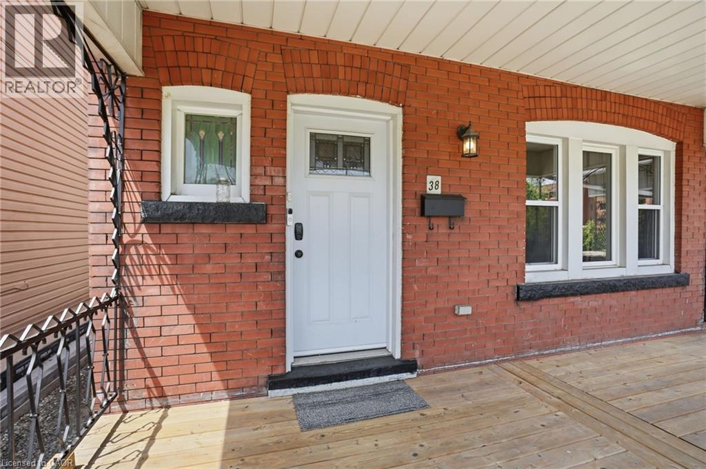 38 Norway Avenue, Hamilton, Ontario  L8M 2V7 - Photo 4 - 40830893