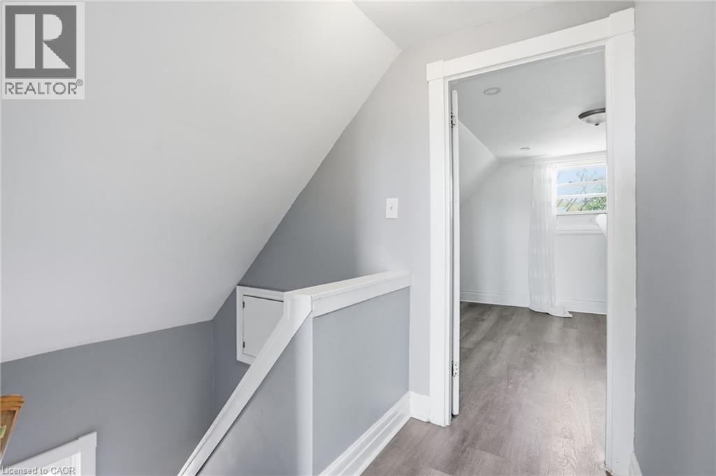 38 Norway Avenue, Hamilton, Ontario  L8M 2V7 - Photo 17 - 40842418