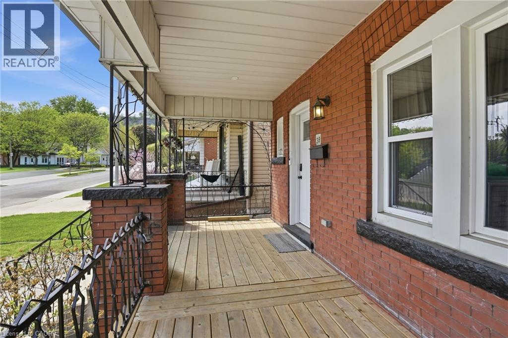 38 Norway Avenue, Hamilton, Ontario  L8M 2V7 - Photo 3 - 40842418