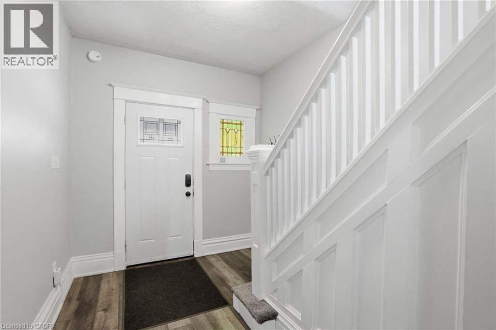 38 Norway Avenue, Hamilton, Ontario  L8M 2V7 - Photo 5 - 40842418