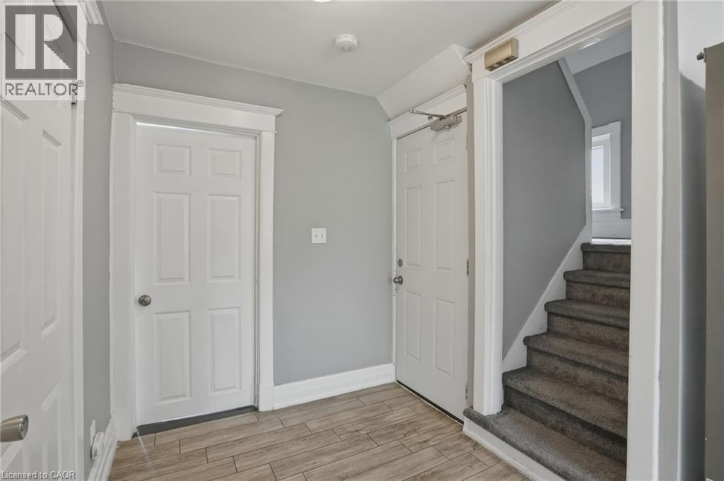 38 Norway Avenue, Hamilton, Ontario  L8M 2V7 - Photo 14 - 40842418