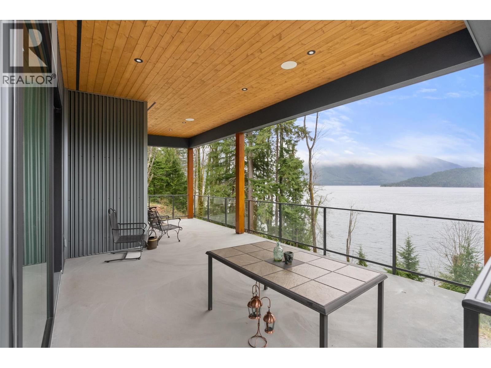 103 Witherby Road, Gibsons, British Columbia  V0N 1V6 - Photo 35 - R3156207