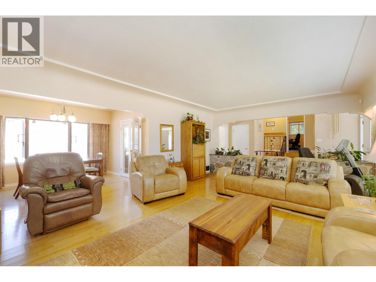 541 Cochrane Avenue, Coquitlam, British Columbia  V3J 2A3 - Photo 6 - R3154157