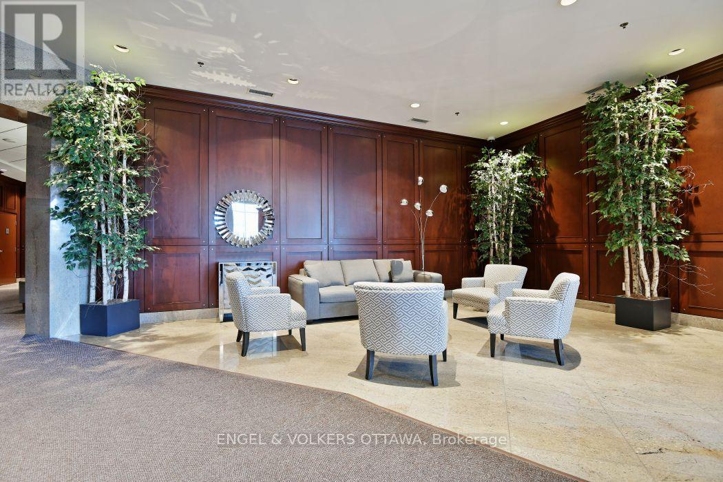 902 - 234 Rideau Street, Ottawa, Ontario K1N 0A9 - Photo 4 - X13683846