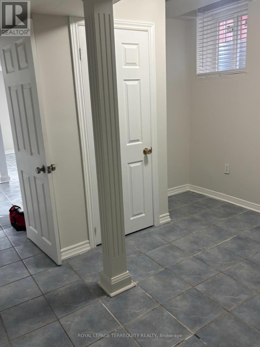 26 Tangleridge Boulevard, Brampton, Ontario  L6R 2X5 - Photo 7 - W13683902