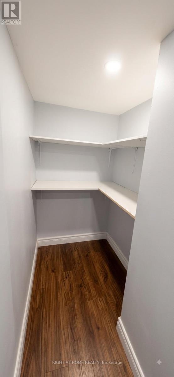 530 Mclevin Avenue, Toronto, Ontario  M1B 4H6 - Photo 3 - E13683904