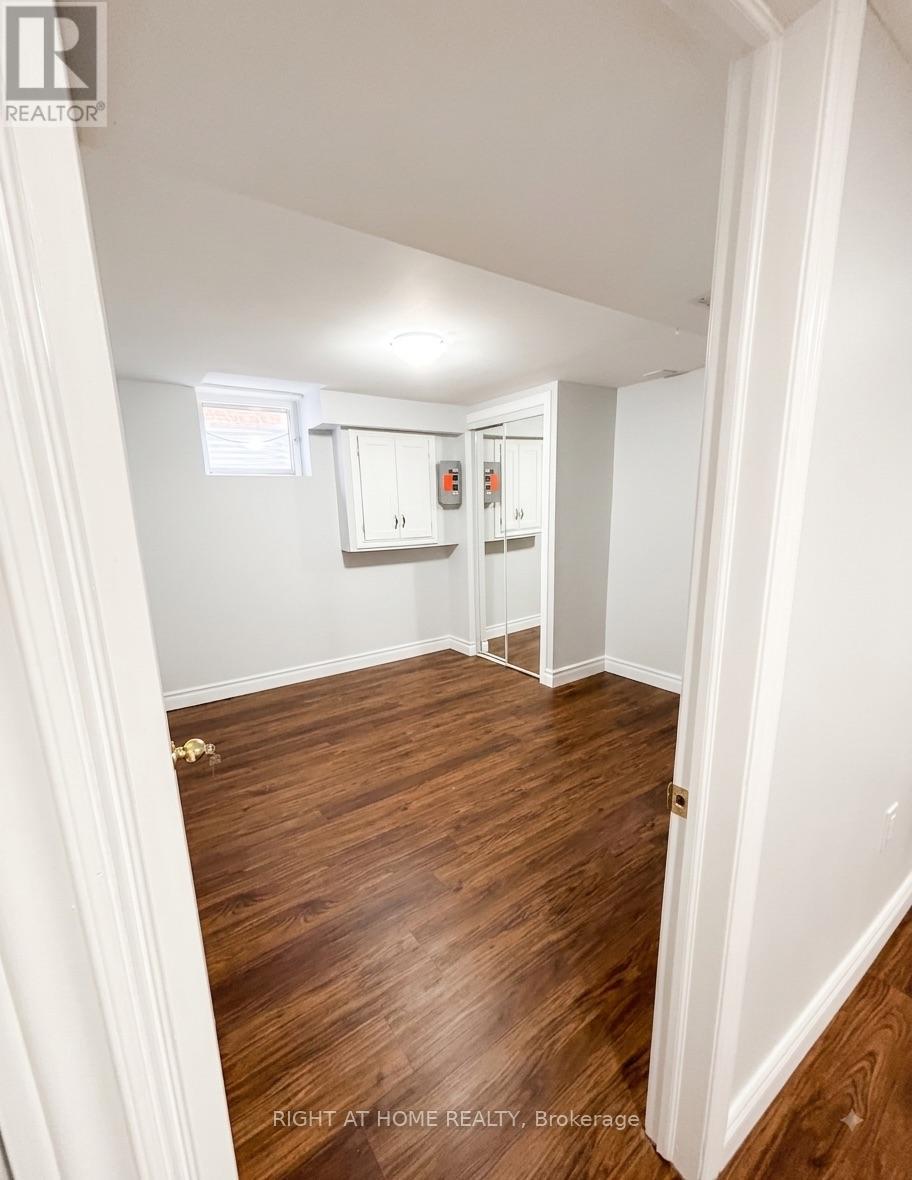 530 Mclevin Avenue, Toronto, Ontario  M1B 4H6 - Photo 2 - E13683904