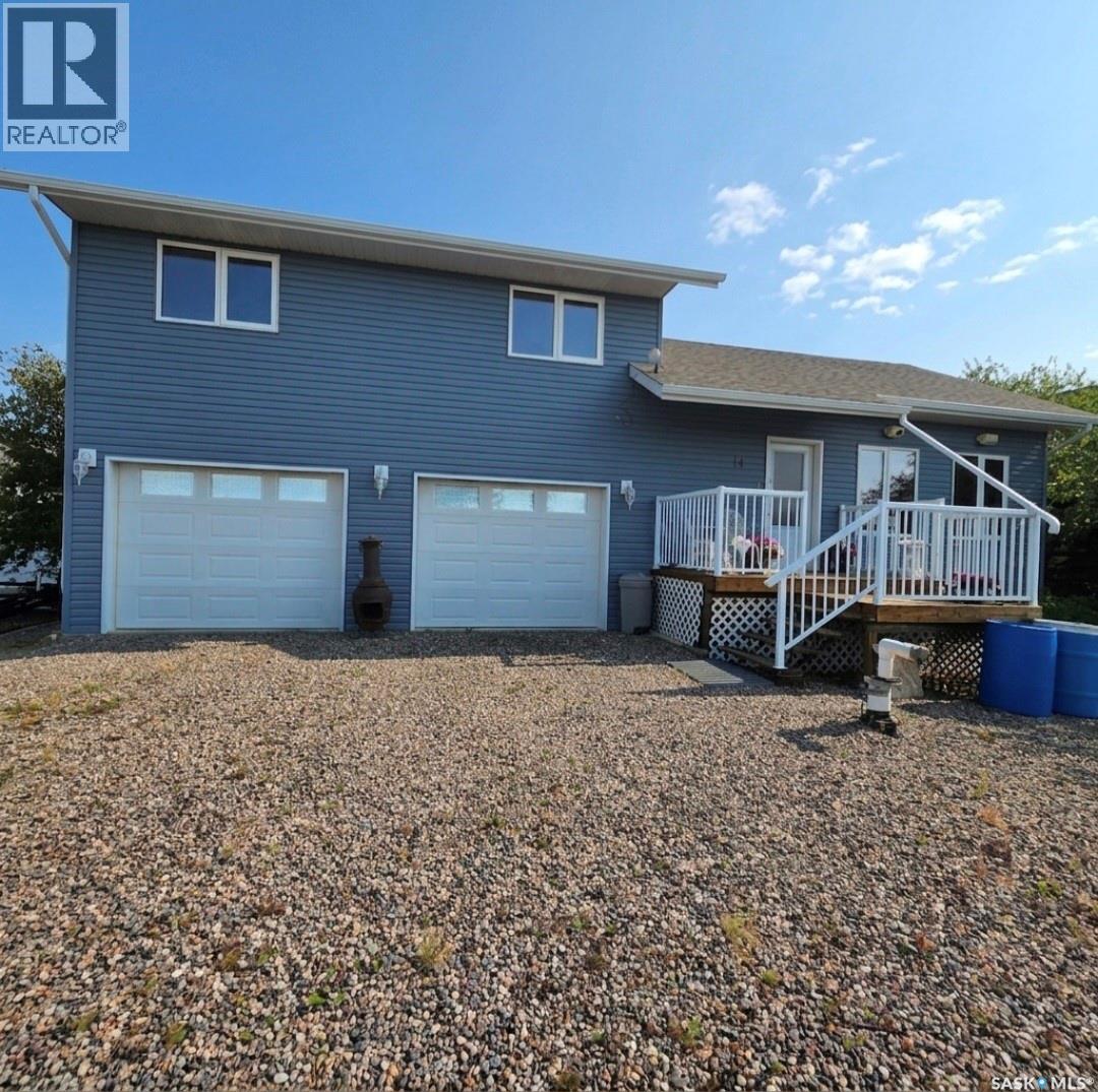 14 Pine Crescent, Candle Lake, Saskatchewan  S0J 3E0 - Photo 1 - SK045814