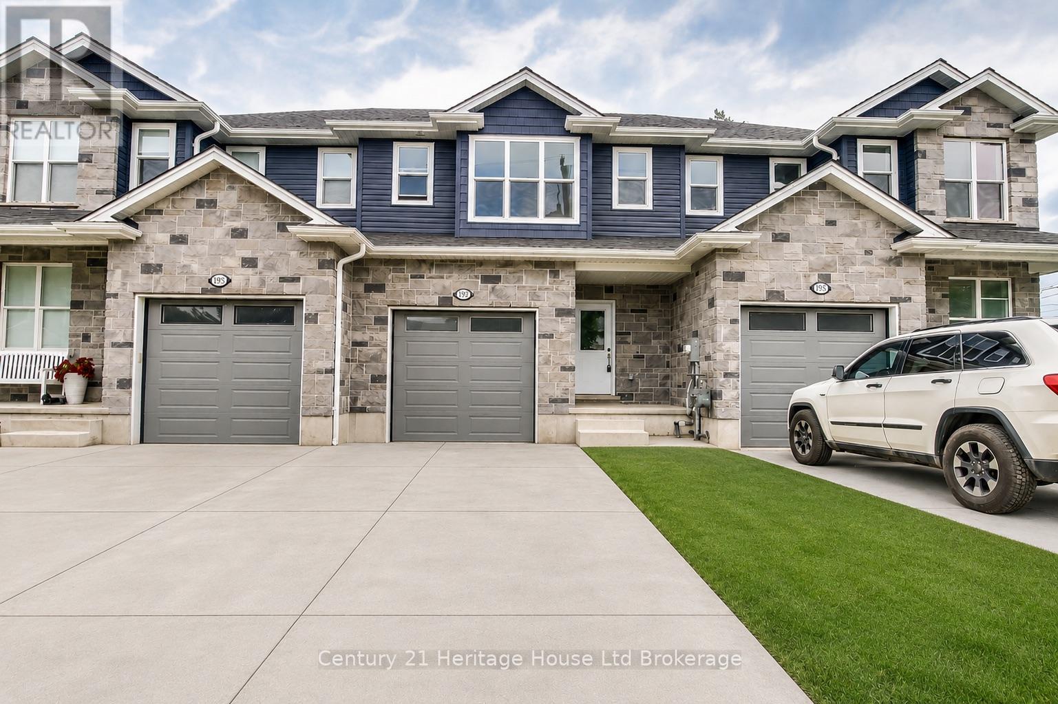 2 - 50 BLANDFORD STREET, Woodstock, Ontario