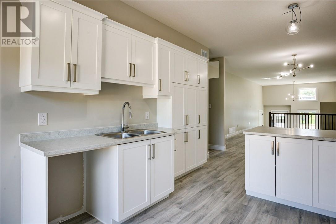 1511 Montrose, Sudbury, Ontario  P3A 0E1 - Photo 3 - 2129718