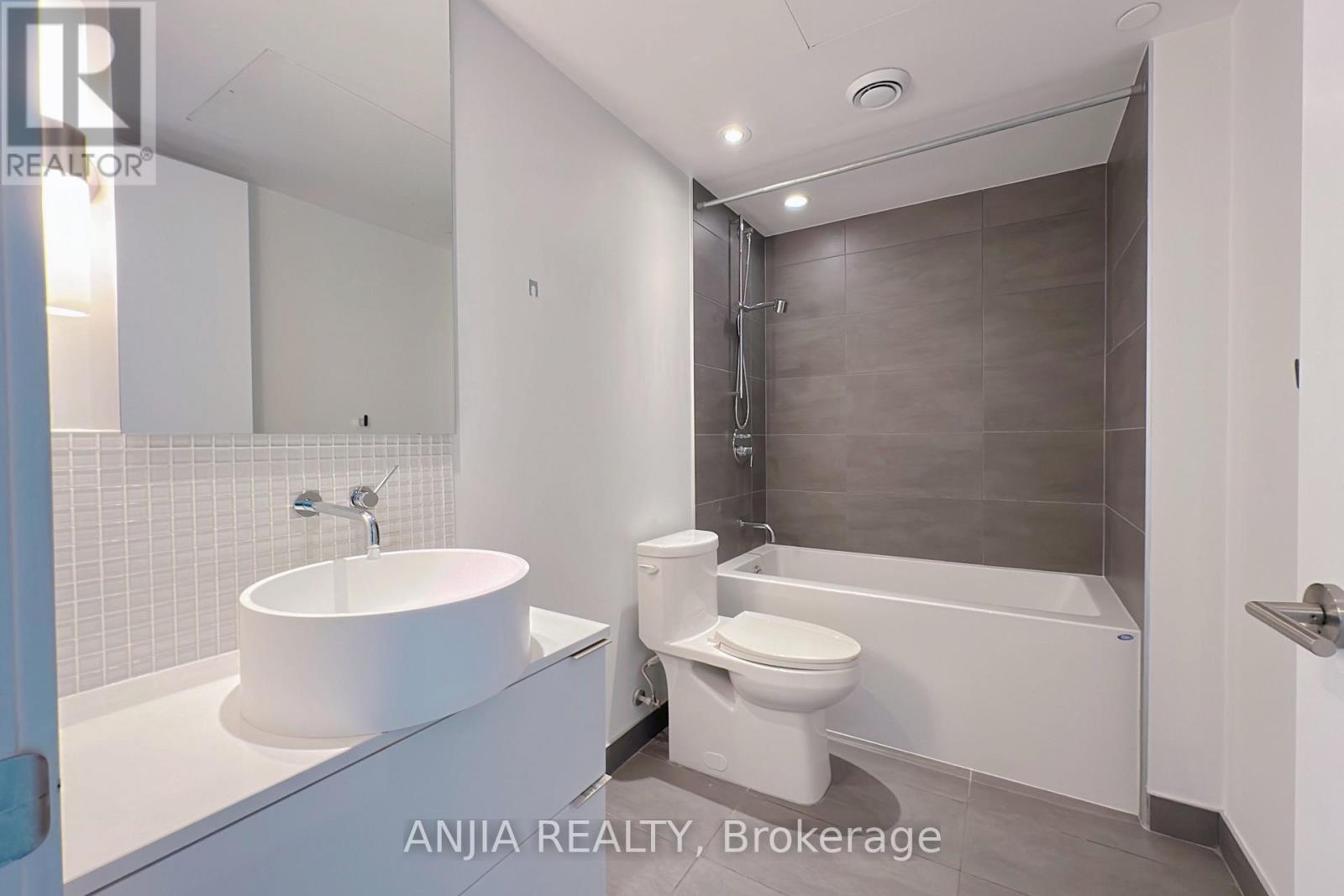 312 - 185 Roehampton Avenue, Toronto, Ontario  M4P 0C6 - Photo 20 - C13448352