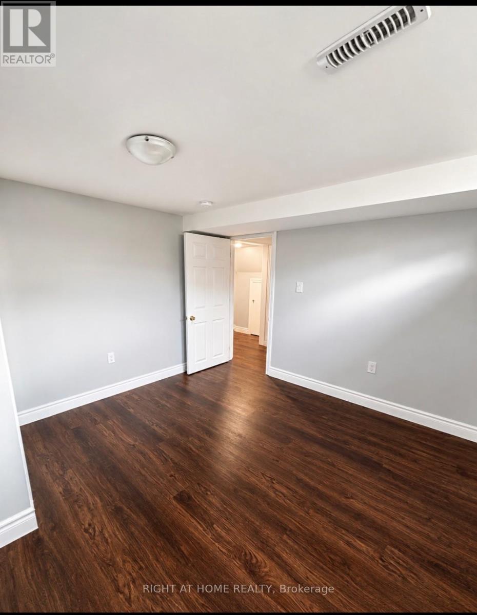 530 Mclevin Avenue, Toronto, Ontario  M1B 4H6 - Photo 12 - E13683904