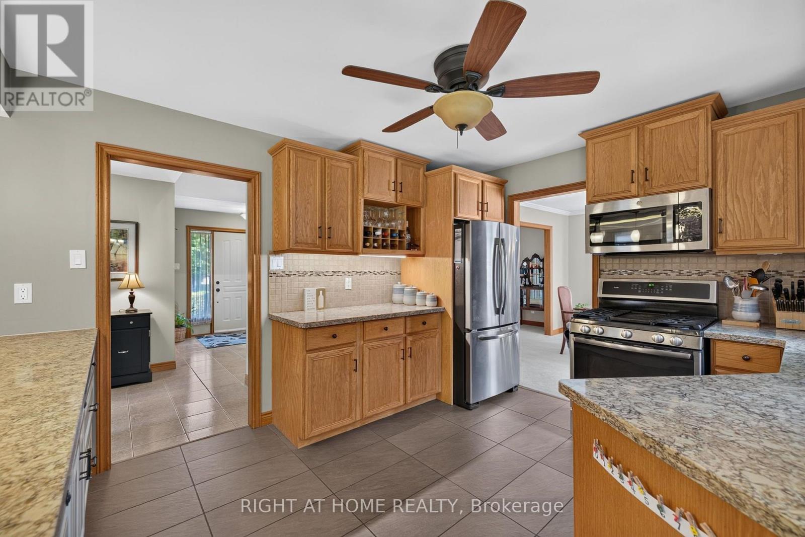 47 Robinson Lane, London North, Ontario  N5X 3V3 - Photo 10 - X13683932