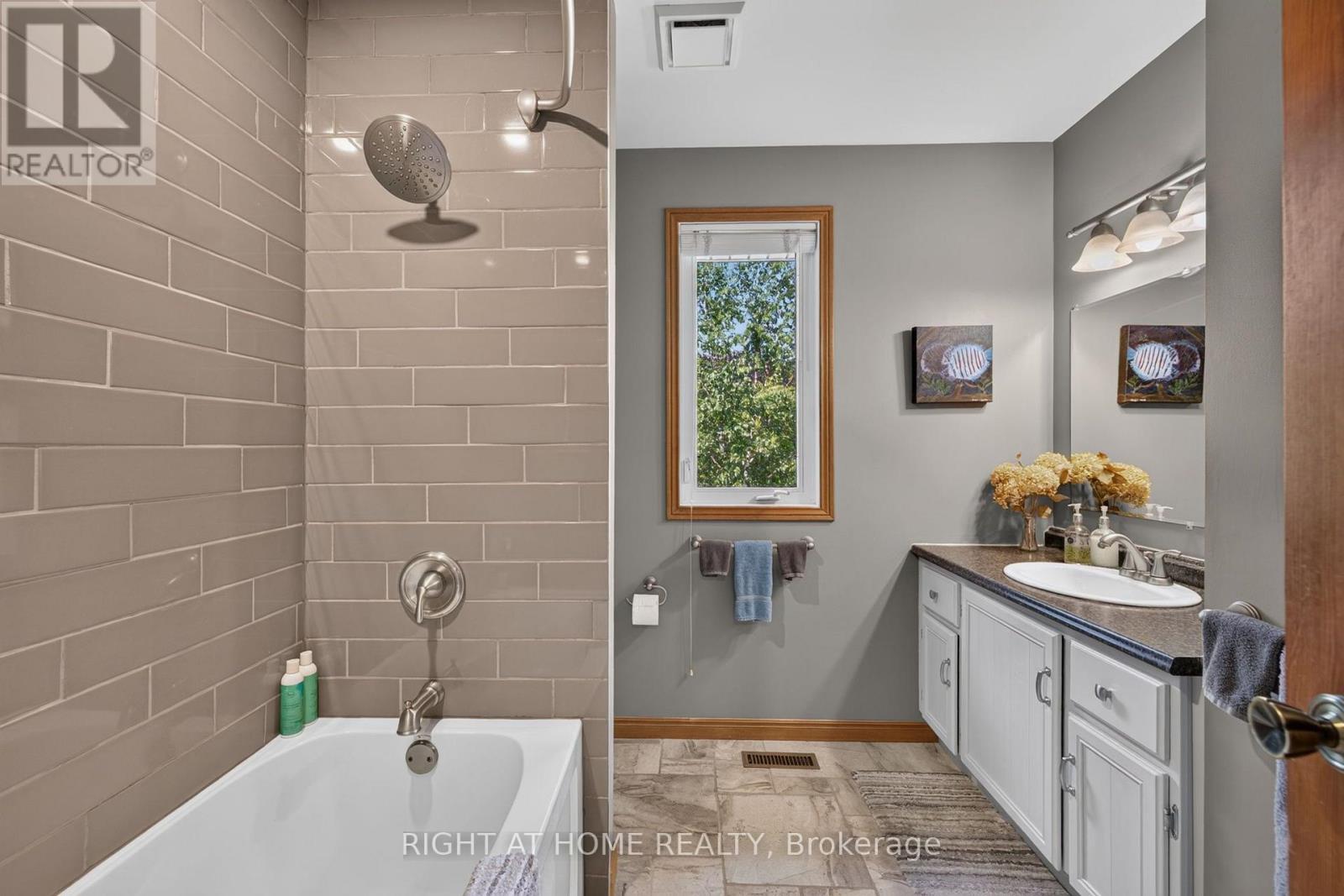 47 Robinson Lane, London North, Ontario  N5X 3V3 - Photo 28 - X13683932