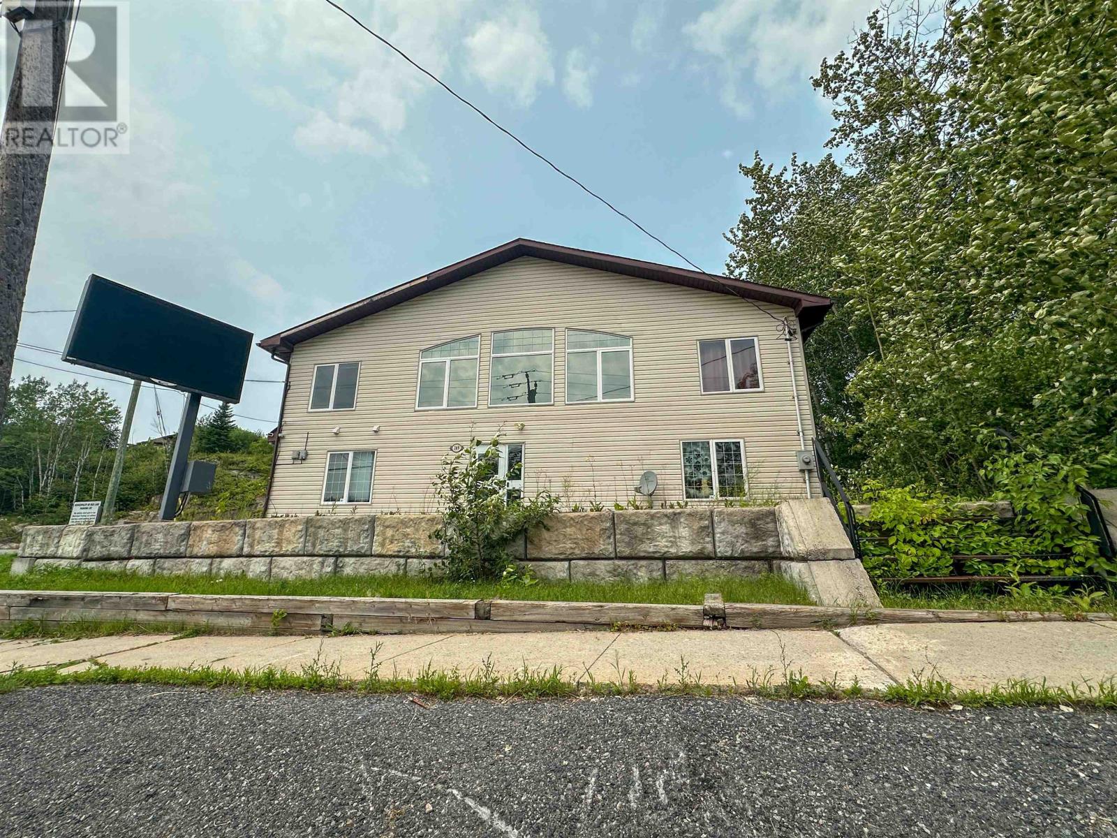 169 Howey St, Red Lake, Ontario  P0V 2M0 - Photo 2 - TB2602395
