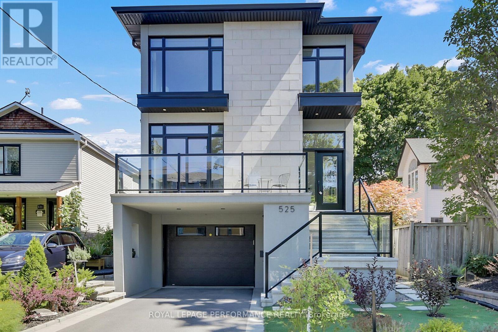525 EDISON AVENUE, Ottawa, Ontario