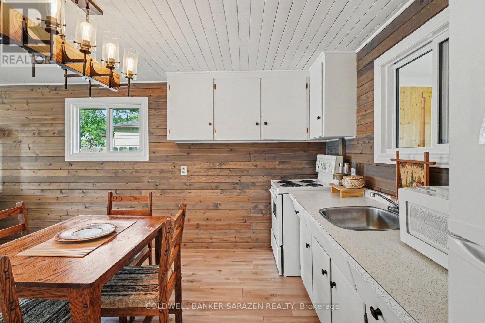 33 B Oakdale Lane, Horton, Ontario  K7V 3Z8 - Photo 10 - X13684006