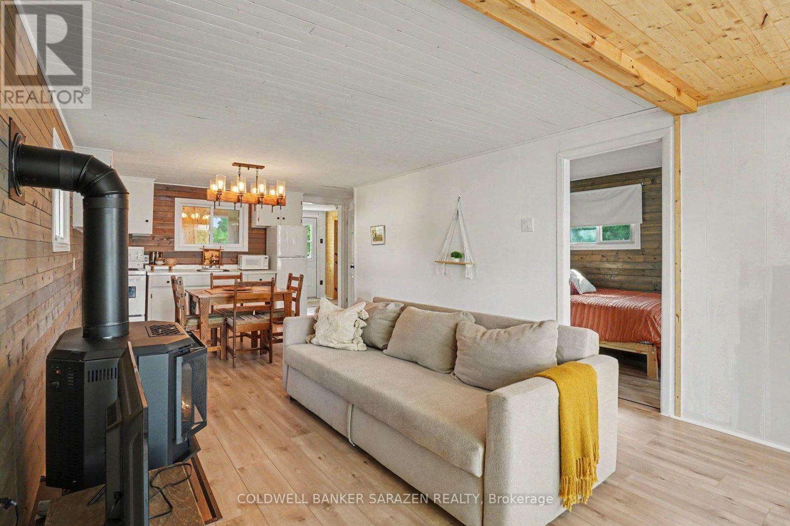 33 B Oakdale Lane, Horton, Ontario  K7V 3Z8 - Photo 6 - X13684006