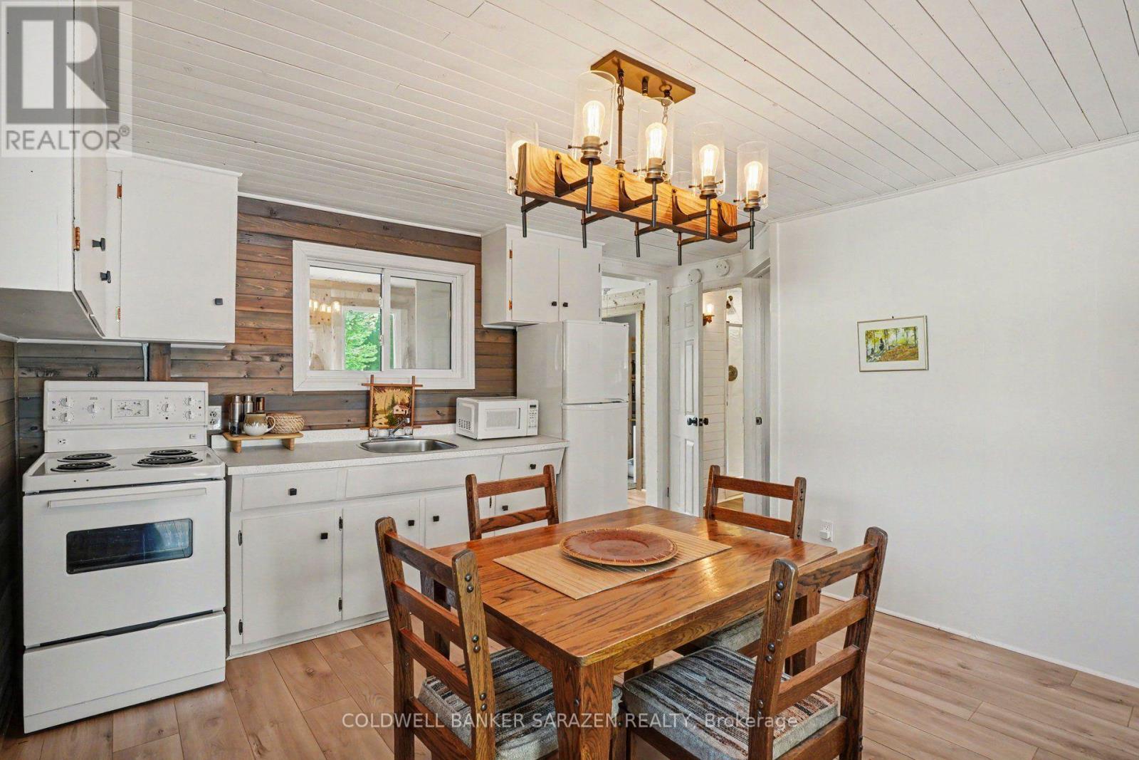 33 B Oakdale Lane, Horton, Ontario  K7V 3Z8 - Photo 7 - X13684006