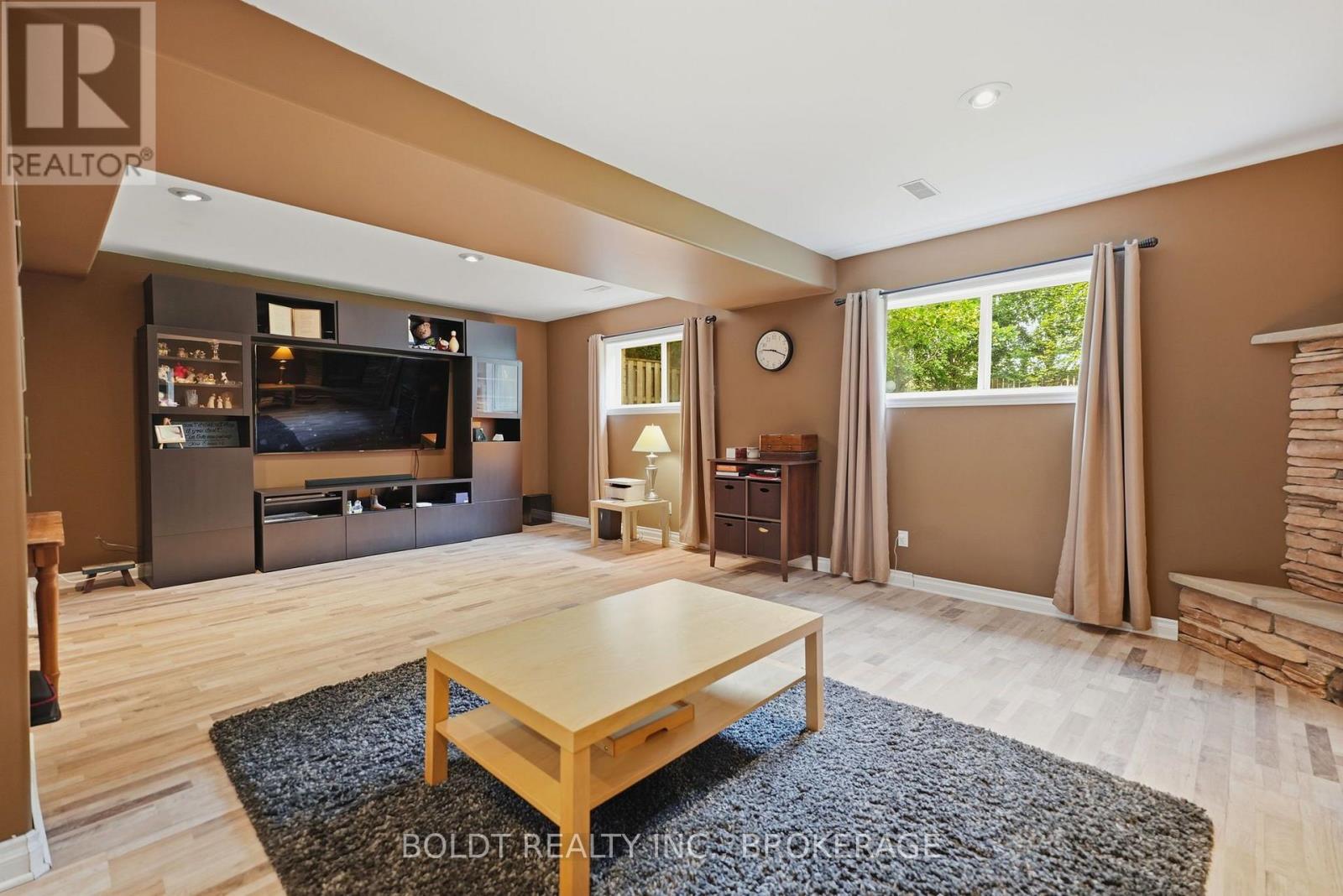 22 Graves Crescent, St. Catharines, Ontario  L2S 3Z6 - Photo 28 - X13684136