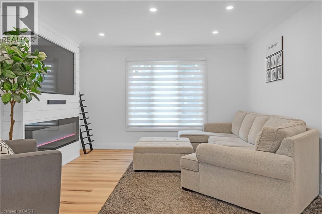 4236 Longmoor Drive, Burlington, Ontario  L7L 4Z9 - Photo 7 - 40856221