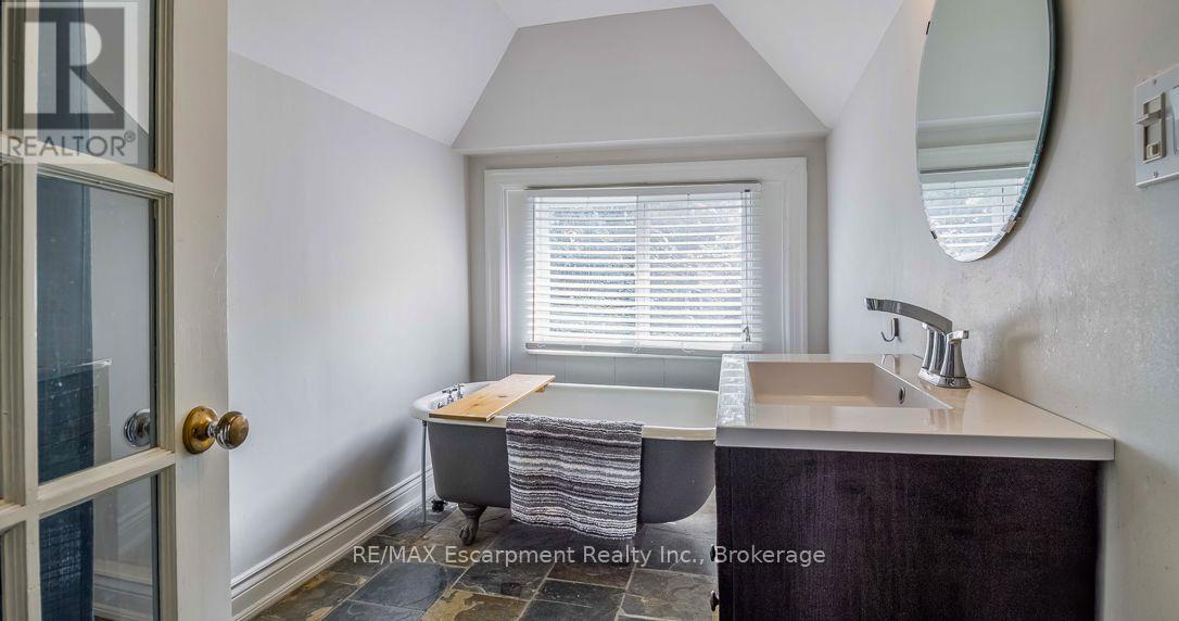 217 Caroline Street S, Hamilton, Ontario  L8P 3L5 - Photo 32 - X13684012
