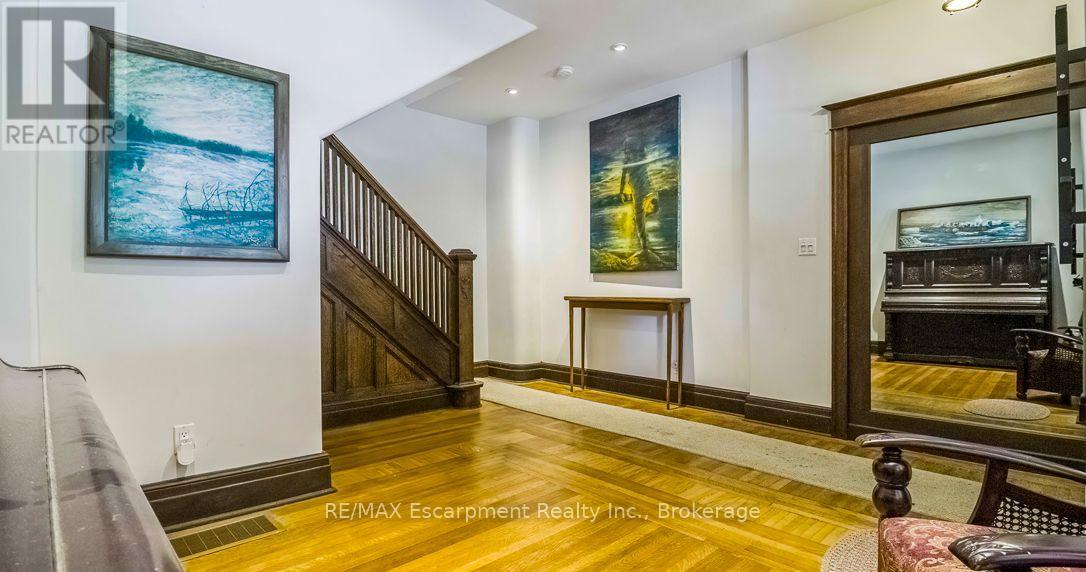 217 Caroline Street S, Hamilton, Ontario  L8P 3L5 - Photo 6 - X13684012